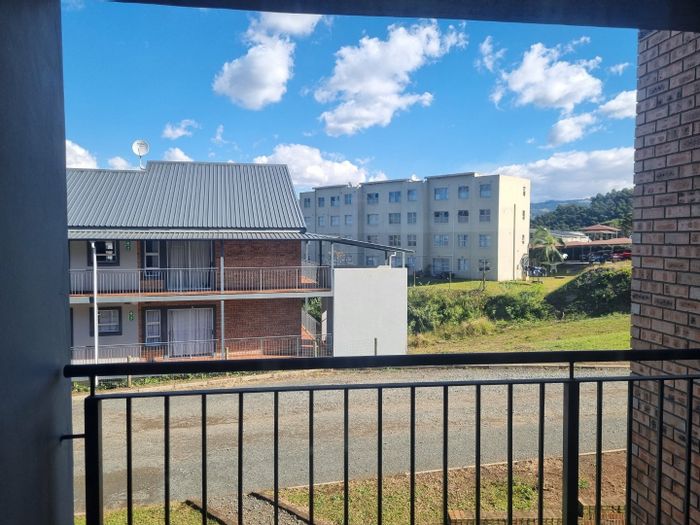 Chase Valley Apartment For Sale: 2 bedrooms, balcony, secure parking, storage room.