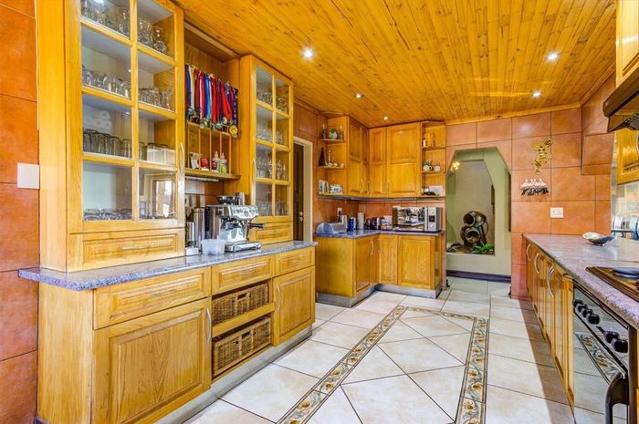 For Sale: Spacious 5-bedroom house in Country View with pool and staff quarters.