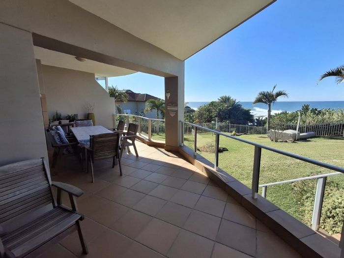 Ramsgate Apartment For Sale: Beach access, pool, secure complex, spacious living areas.
