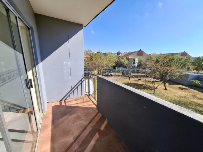 For Sale: 2-Bed, 2-Bath Apartment in Menlyn with Pool, Courts, and Balcony.