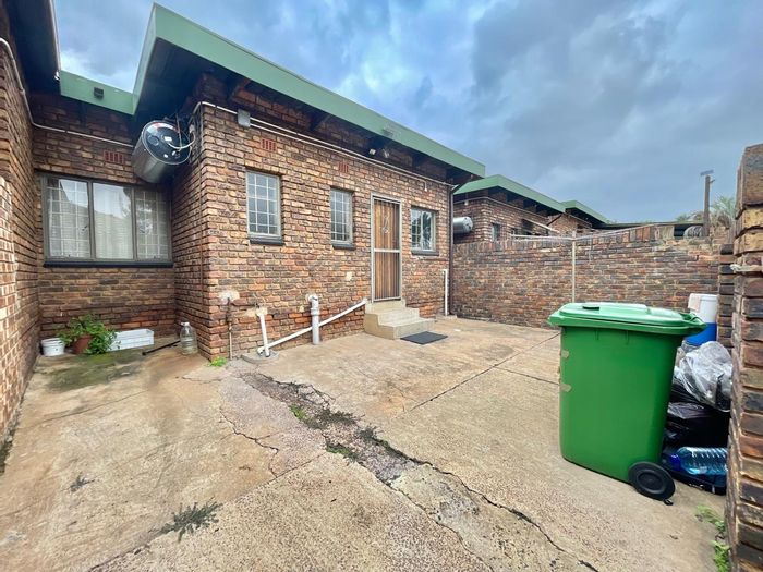 For Sale: 2-Bedroom Apartment in Middelburg Central with secure complex and garage.