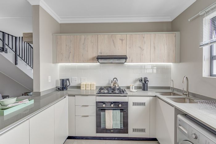 4-Bedroom Townhouse To Rent in Glen Austin with Smart Features and Amenities