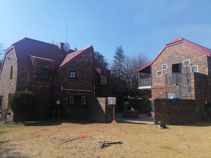 4-Bedroom House To Rent in Glen Austin AH with secure parking and outdoor braai.