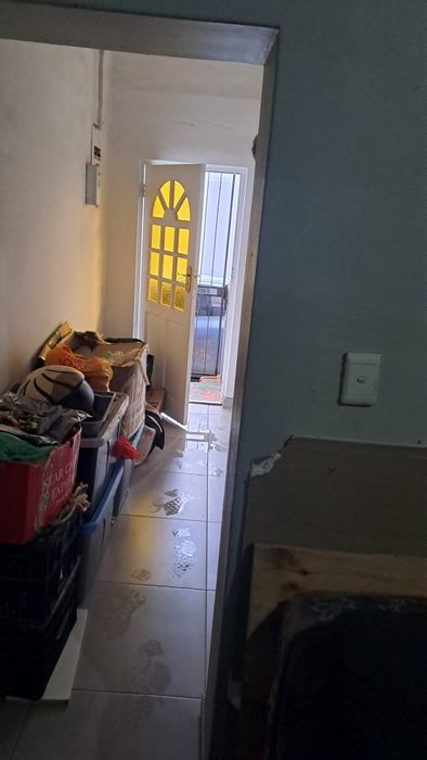 Brooklyn House For Sale: Multi-unit property with rental income potential.