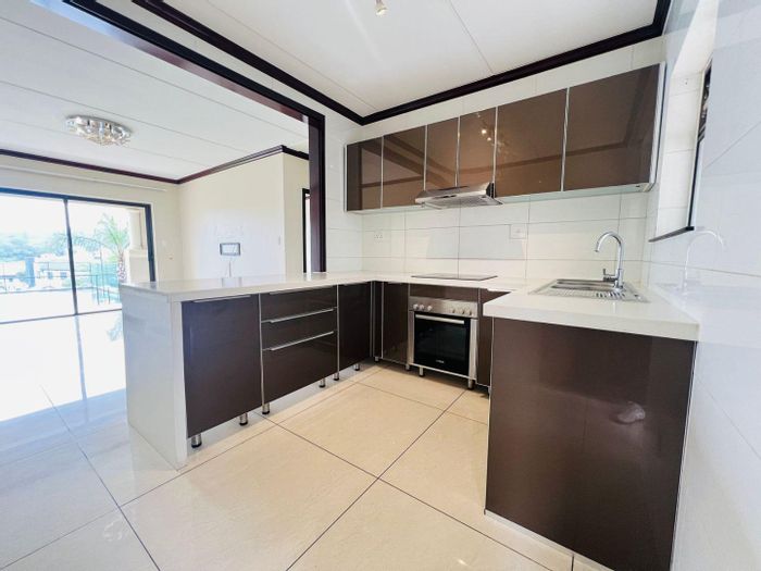 2-Bedroom Apartment for Sale in Fourways with Pool, Security, and Convenient Location.