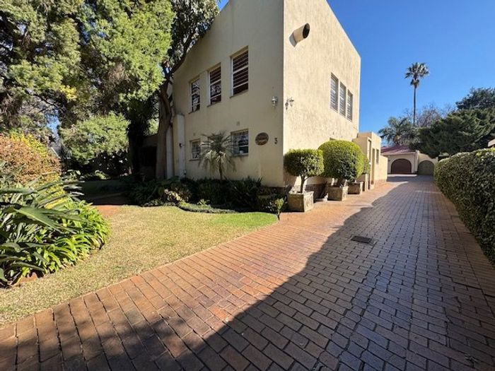 Spacious 5-bedroom house with pool, staff quarters, and ample parking in Van Riebeeck Park. For Sale.
