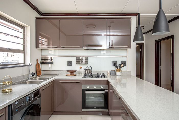 2-Bedroom Apartment in Blue Hills AH with garden, parking, and 24-hour security. To Rent.
