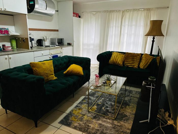For Sale: 2-Bedroom Apartment in Gezina with Carport and Security Features.