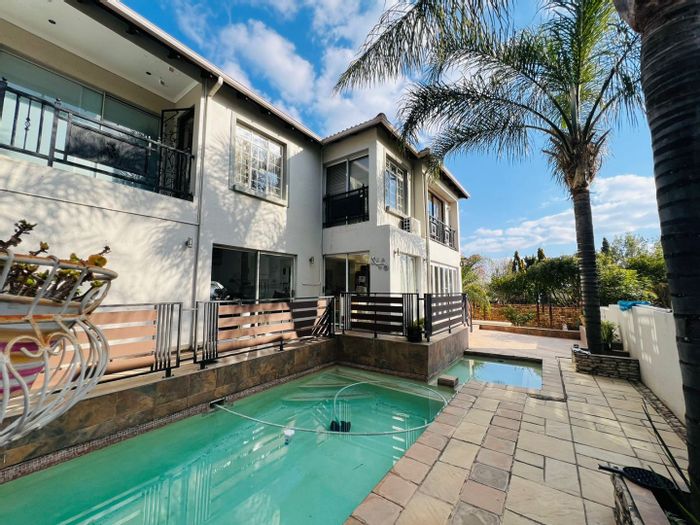 Kyalami House For Sale: 4 Bedrooms, pool, garden, office, and solar power.