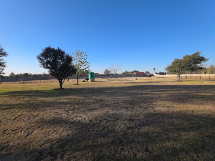 For Sale: Bredell Farm with multiple homes, entertainment areas, and sustainable features.