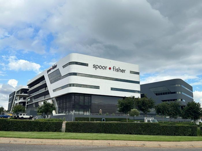 Commercial Office Space To Rent in Doringkloof with flexible layouts and amenities.