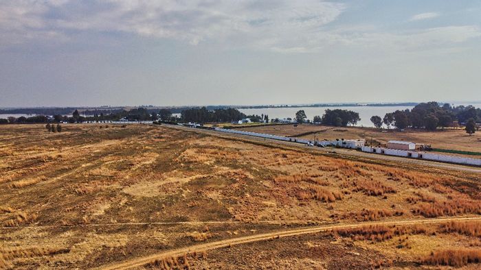 Vacant Land Residential in Vaal Marina Central for Sale: Wildlife, views, off-grid potential.