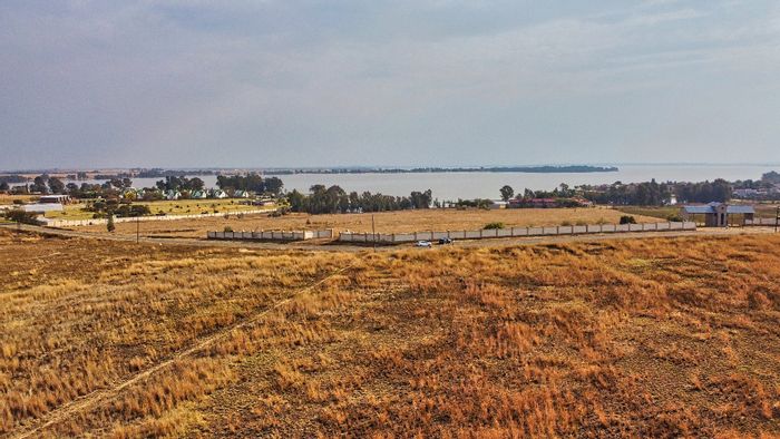 Vaal Marina Central: Vacant Land Residential for Sale, wildlife views, off-grid potential.