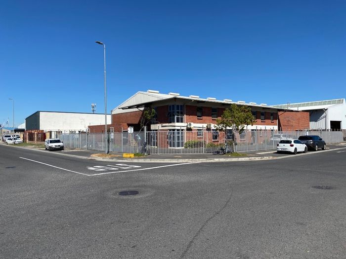 For Sale: Industrial property in Airport Industria with dual access, security features.