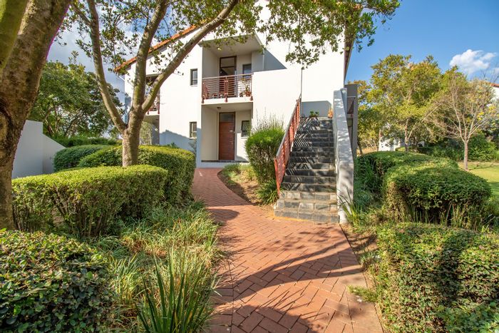 2-Bedroom Apartment To Rent in Jackal Creek Golf Estate with security and amenities.