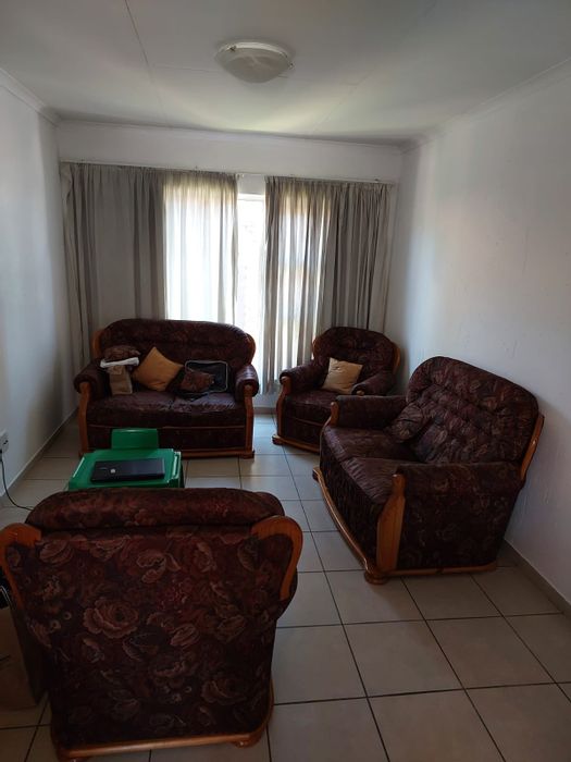 Property #ENT0241399, Apartment for sale in Lyndhurst