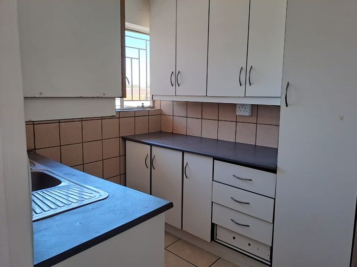 Property #ENT0244007, Apartment for sale in Benoni Central