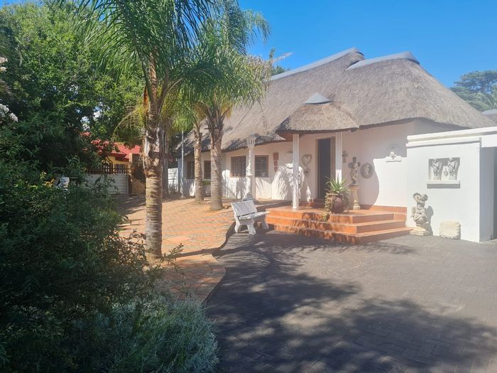 Property #ENT0244167, House for sale in Vaal Park