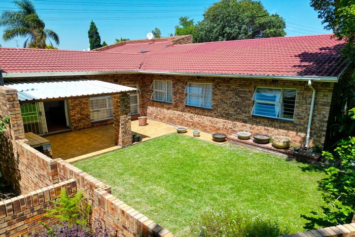 Property #ENT0245289, Townhouse pending sale in Buccleuch