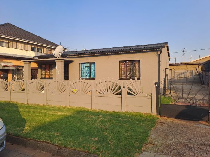 Property #ENT0248282, House sold in Actonville