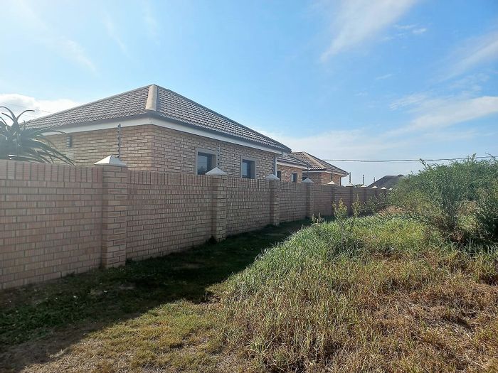 Colchester Central: Vacant Land Residential For Sale near Addo Elephant Park amenities.