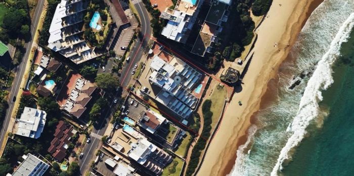 3 Bedroom apartment for sale in Umhlanga Central with beach access and pool.