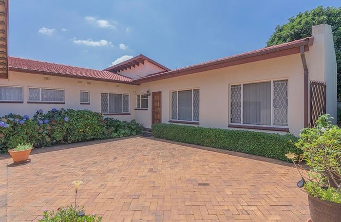 Property #ENT0254152, House sold in Elma Park