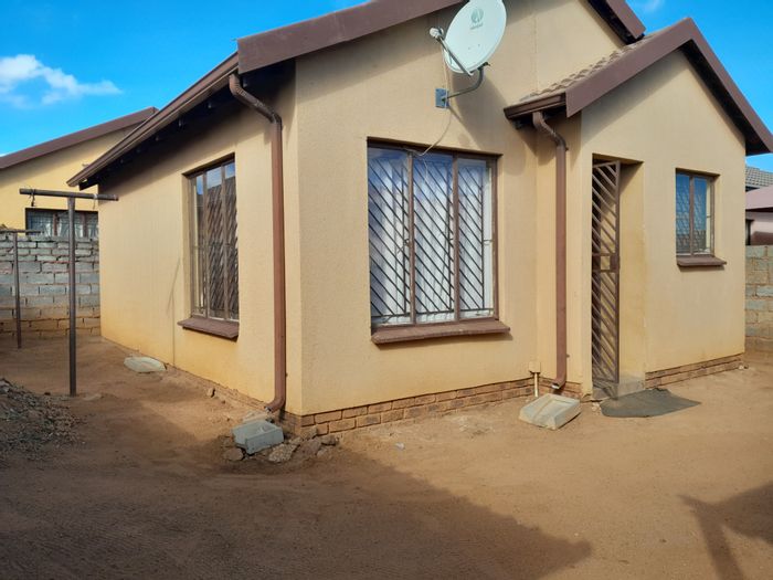 Property #ENT0254571, House for sale in Soshanguve Ext