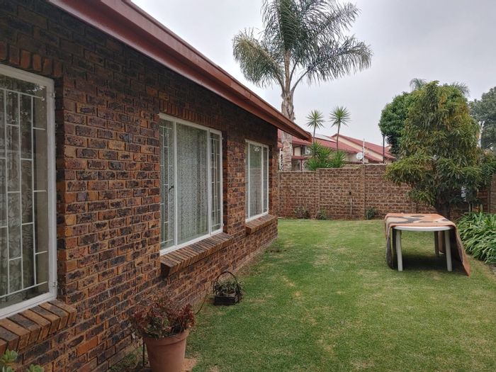Property #ENT0255722, Townhouse sold in Edleen
