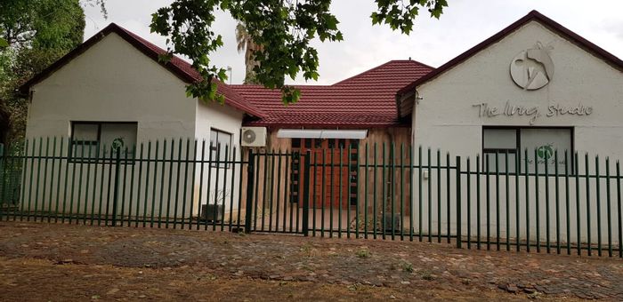 Property #ENT0256271, Office for sale in Benoni Central