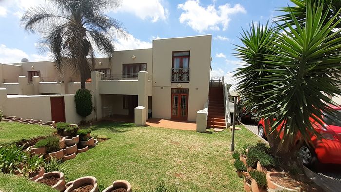 Property #ENT0256579, Townhouse for sale in Kew