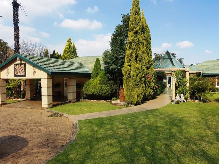 Lydenburg Rural Farm For Sale: Guest accommodations, multiple houses, pool, and warehouses.