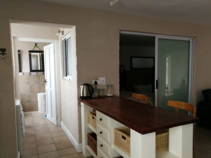 Property #ENT0258923, Apartment for sale in Dwarskersbos