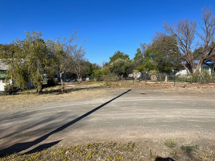 Vacant Residential Land for Sale in Orania: Close to Amenities and Utilities!