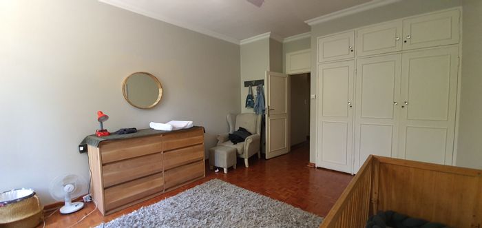 Winston Ridge Townhouse For Sale: 3 beds, secure parking, outdoor retreat, ideal location.