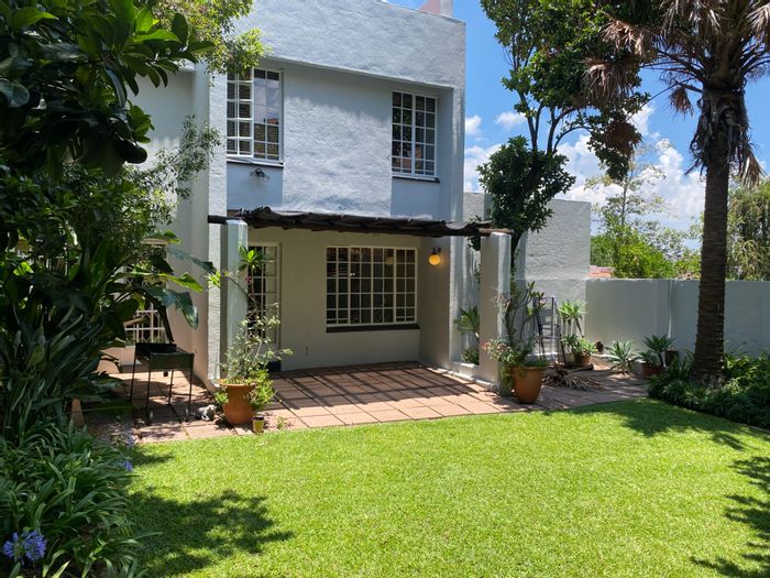 Property #ENT0264149, Townhouse for sale in Bryanston
