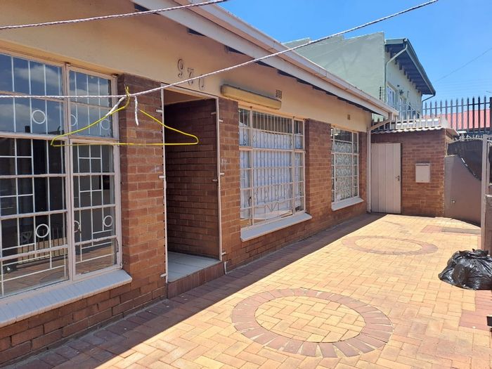 Property #ENT0265530, House pending sale in Actonville