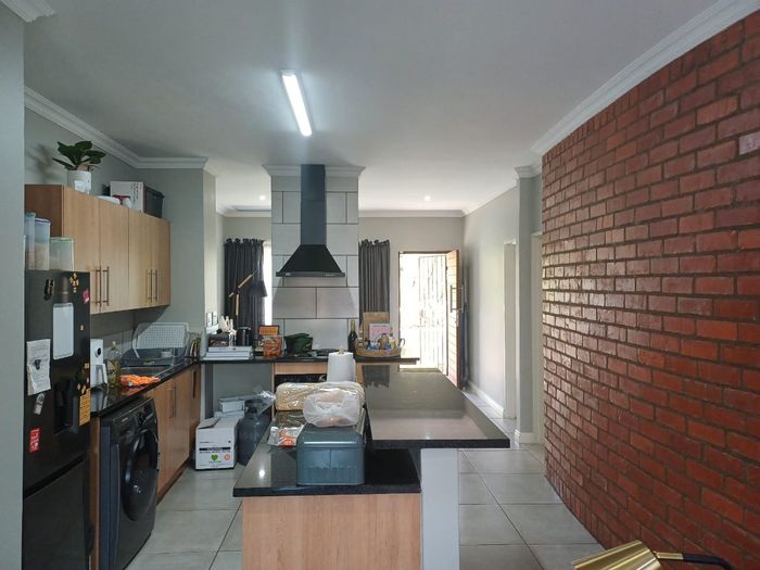 Property #ENT0266475, Apartment for sale in Rivonia