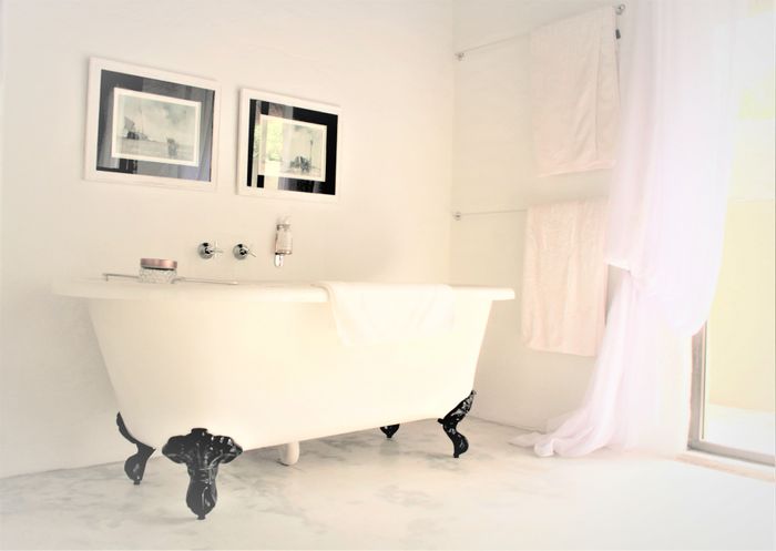 Farm for Sale in Hoedspruit Rural: 22-bed lodge, pool, boma, nature reserve.