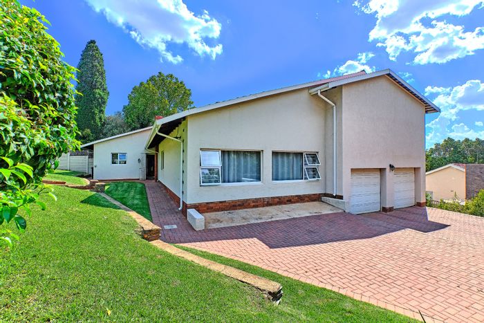 Property #ENT0266802, House for sale in Northcliff