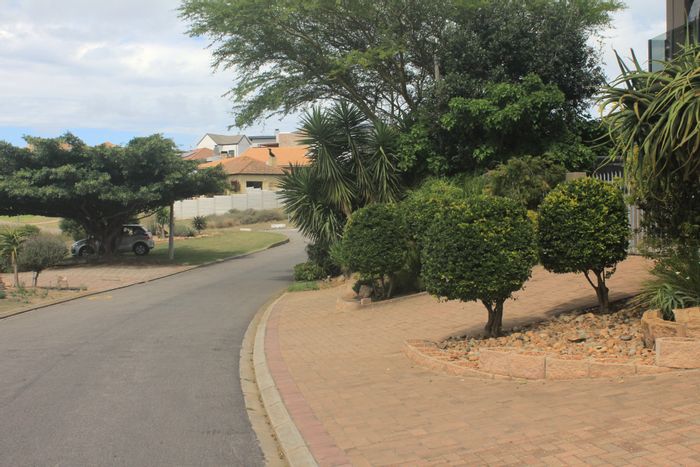 Prime vacant land for sale in Hartenbos Heuwels, ideal for residential development.