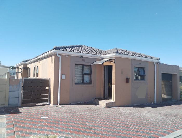 Blue Downs Residential properties for sale, page 3