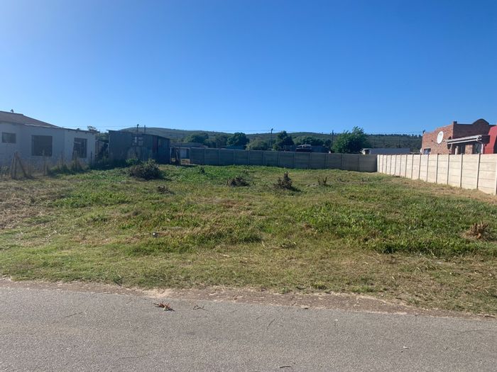 Vacant Land Residential for Sale in Theronville: 595sqm, fenced, near school and amenities.