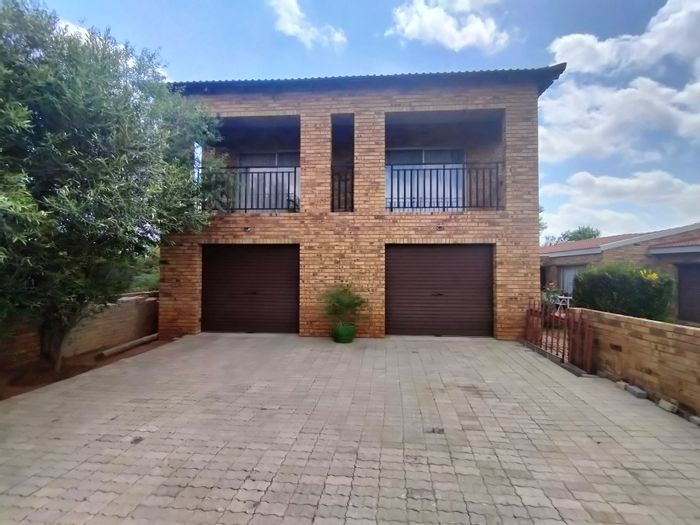 Property #ENT0267967, House for sale in Vaal Park