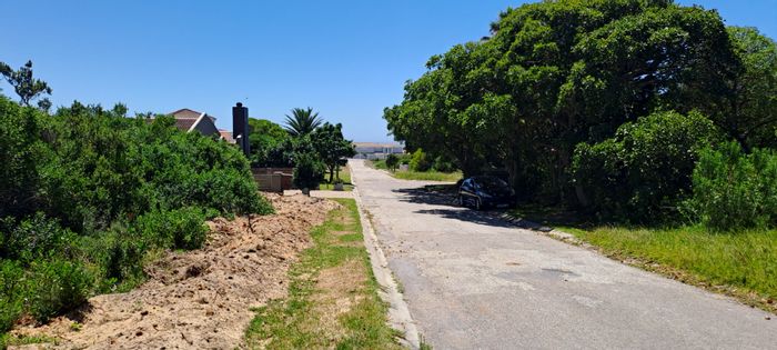 Prime 891 m² Vacant Land in St Francis On Sea Phase II - Waterfront Access!