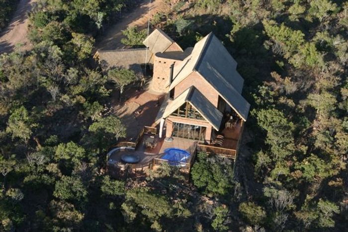 House for Sale in Vaalwater Central: Luxury holiday home with wildlife views.