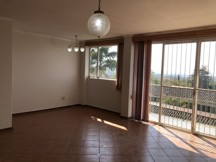 For Sale: 2-bedroom apartment in La Montagne with balcony and garage.