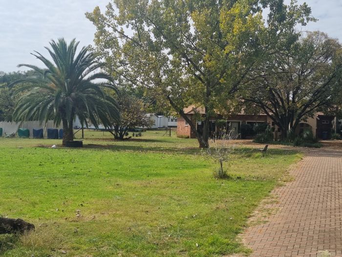 Property #ENT0268911, Small Holding for sale in Raslouw