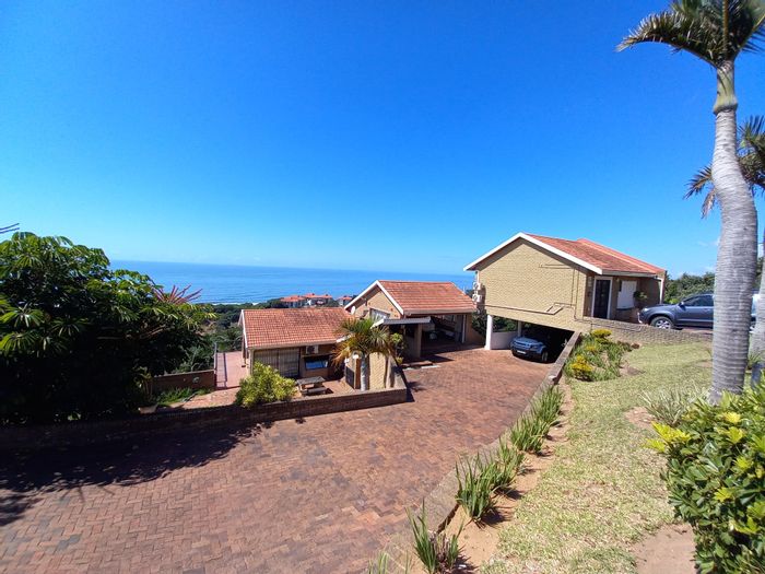 Zinkwazi Beach House For Sale: 4 Bedrooms, Flatlet, Pool, Ocean Views.