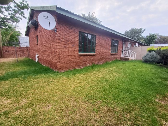 Property #ENT0269025, House for sale in Modimolle Central